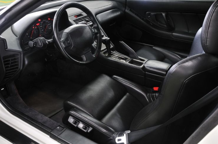 かっこいい車内